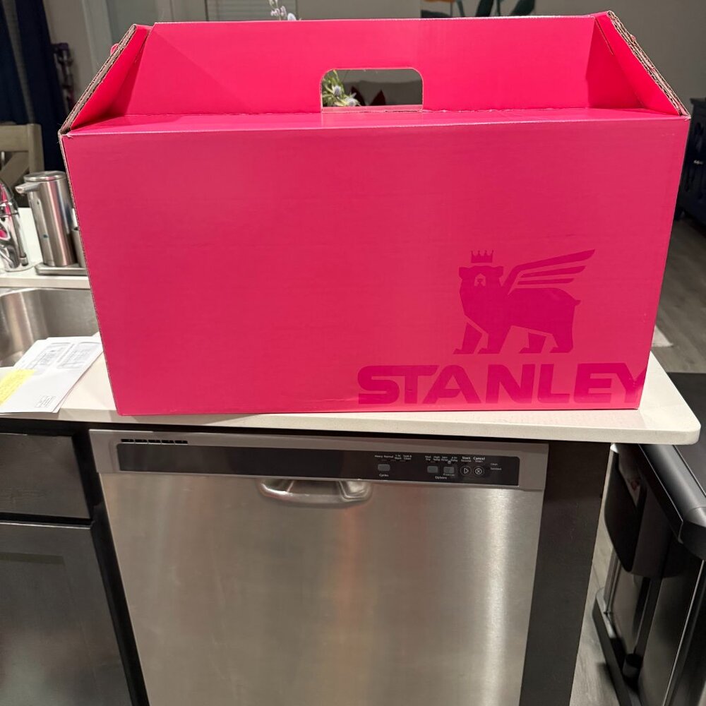 BARBIE STANLEY Dream Quencher Collection.